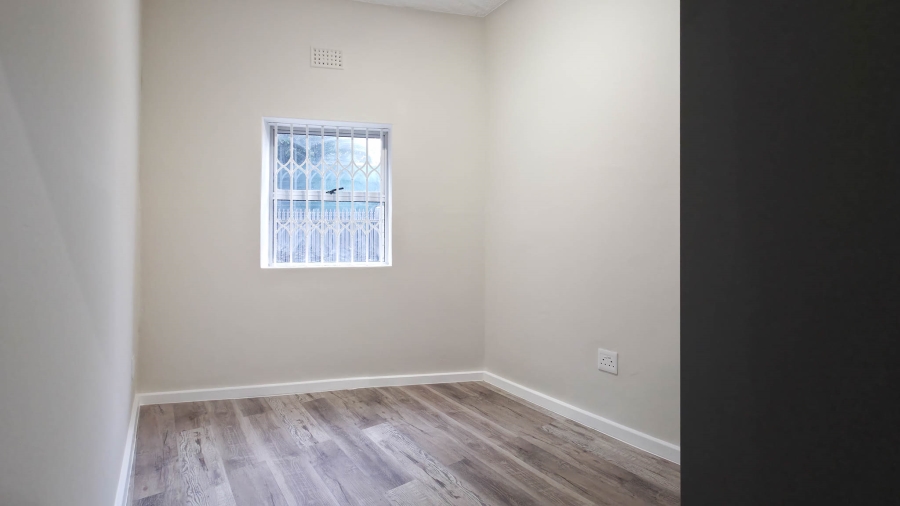 To Let 1 Bedroom Property for Rent in Rondebosch Village Western Cape